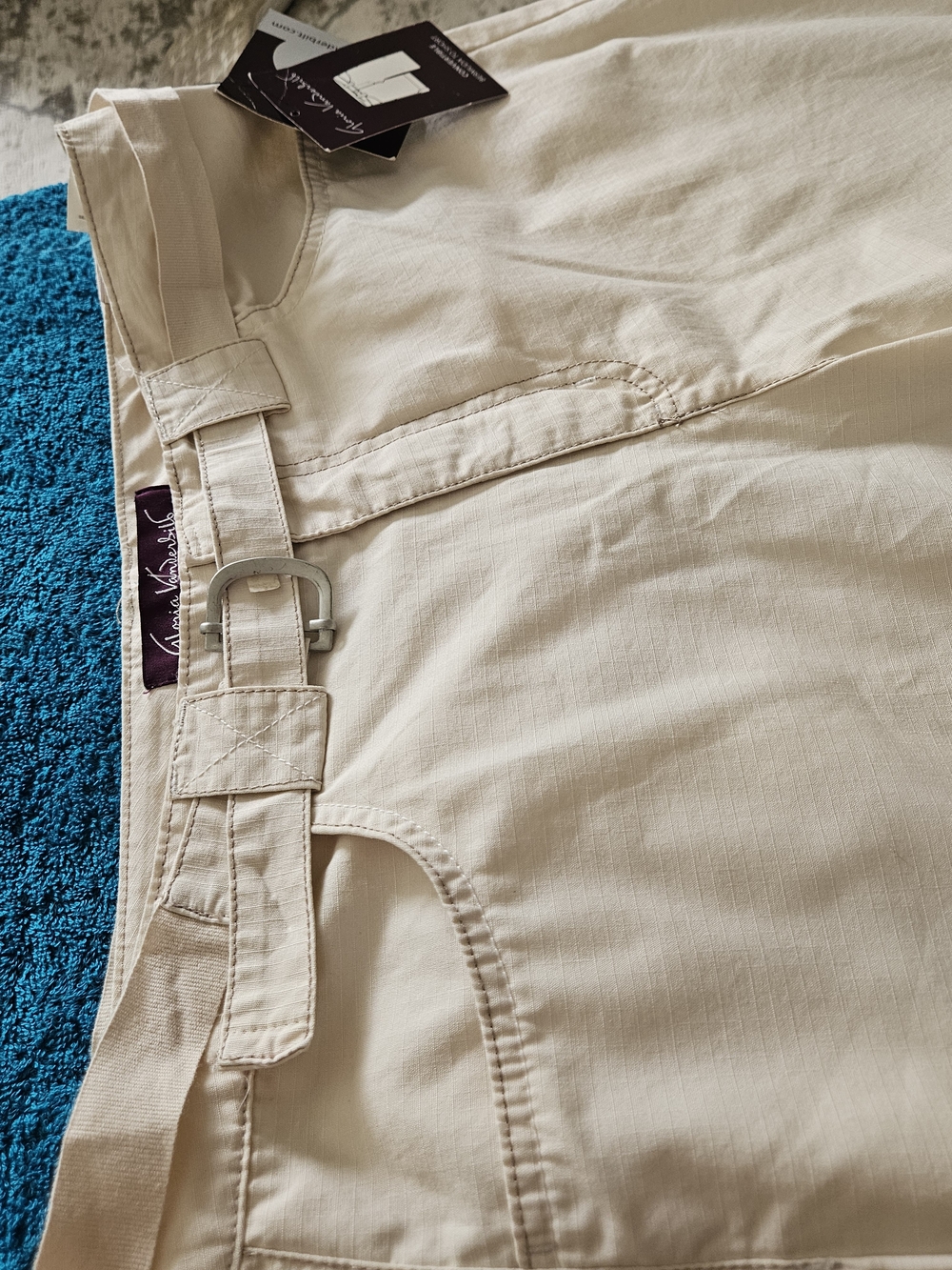 Gloria Vanderbilt Women's Bermuda Short - Picture 4 of 9